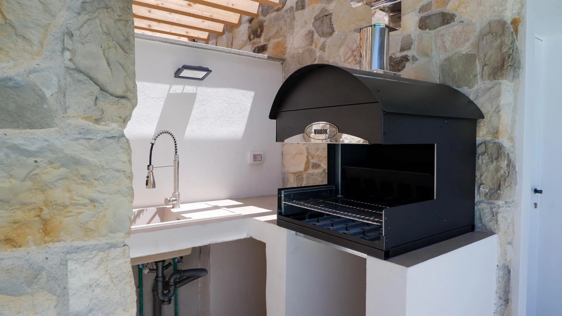 FREGENE – PRESTIGIOSA VILLA DI NUOVA COSTRUZIONE CON PISCINA • VISTA MARE • CLASSE A4 RIF. V/100 — foto 10