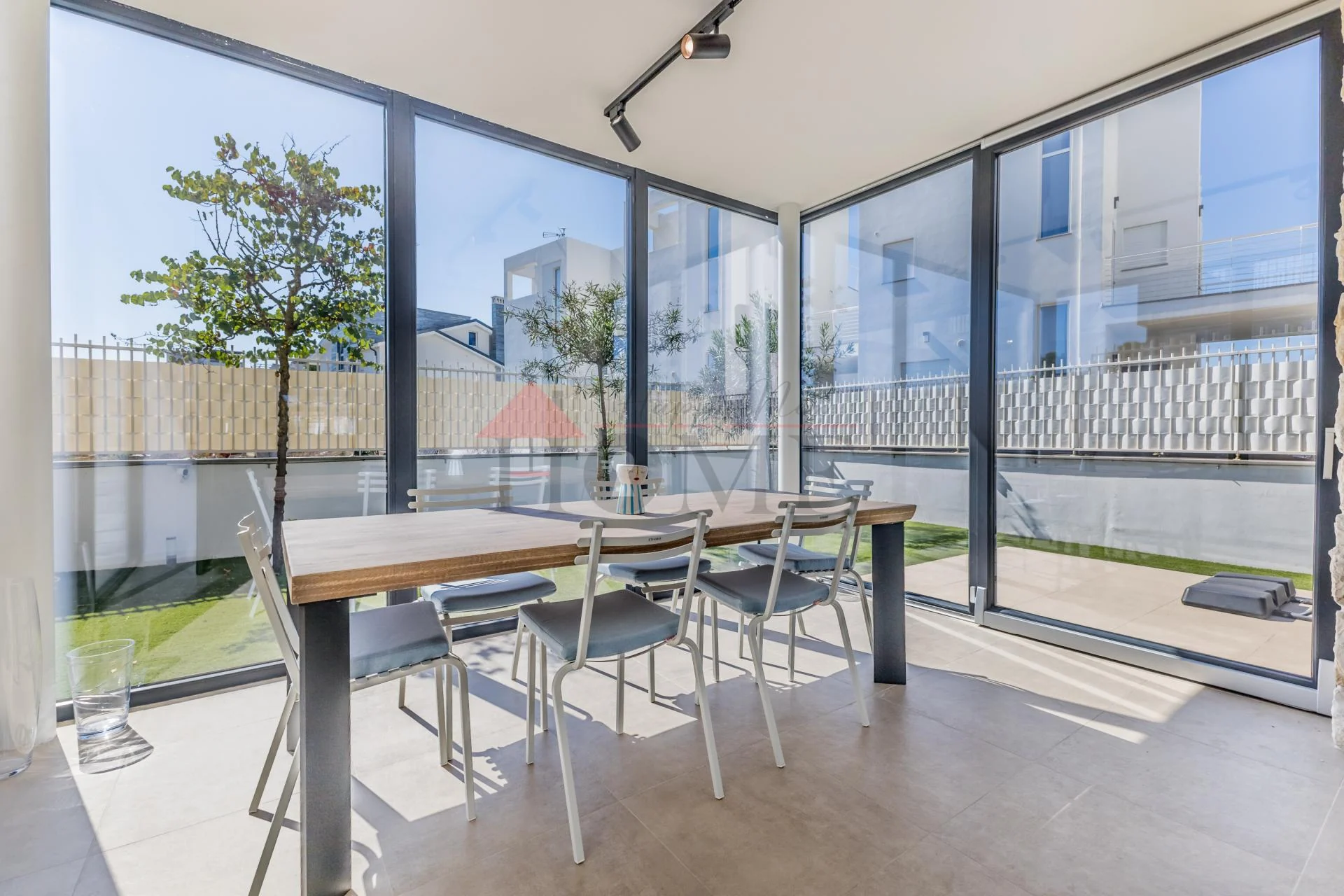 FREGENE – PRESTIGIOSA VILLA DI NUOVA COSTRUZIONE CON PISCINA • VISTA MARE • CLASSE A4 RIF. V/100 — foto 16