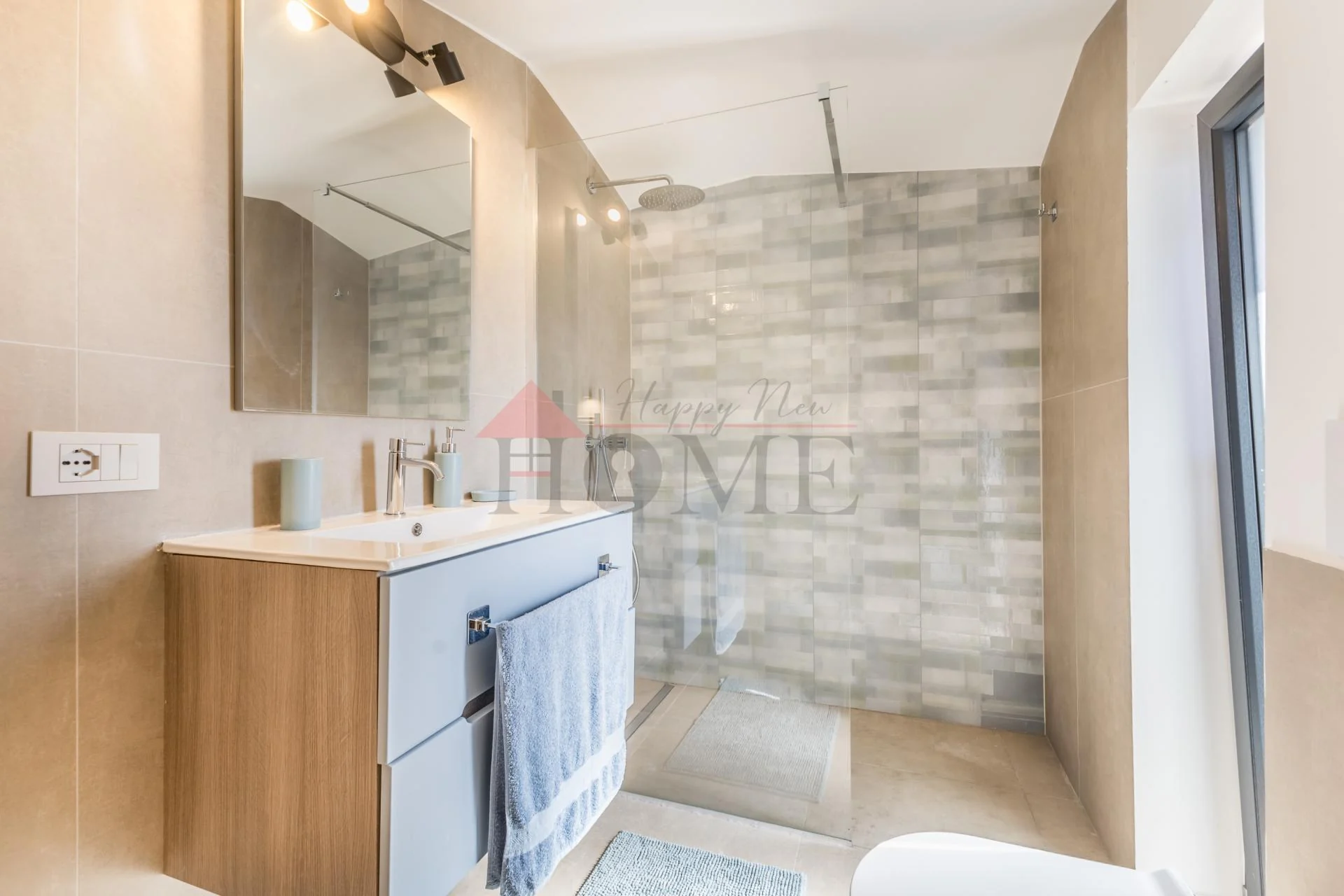 FREGENE – PRESTIGIOSA VILLA DI NUOVA COSTRUZIONE CON PISCINA • VISTA MARE • CLASSE A4 RIF. V/100 — foto 35