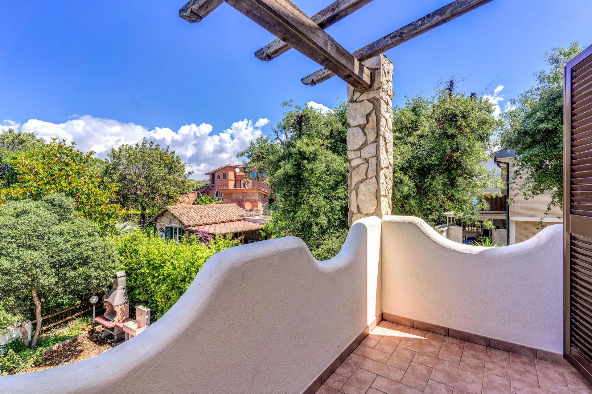 FREGENE CENTRO PRESTIGIOSA VILLA BIFAMILIARE CON GIARDINO E PISCINA RIF. V/80 — foto 33