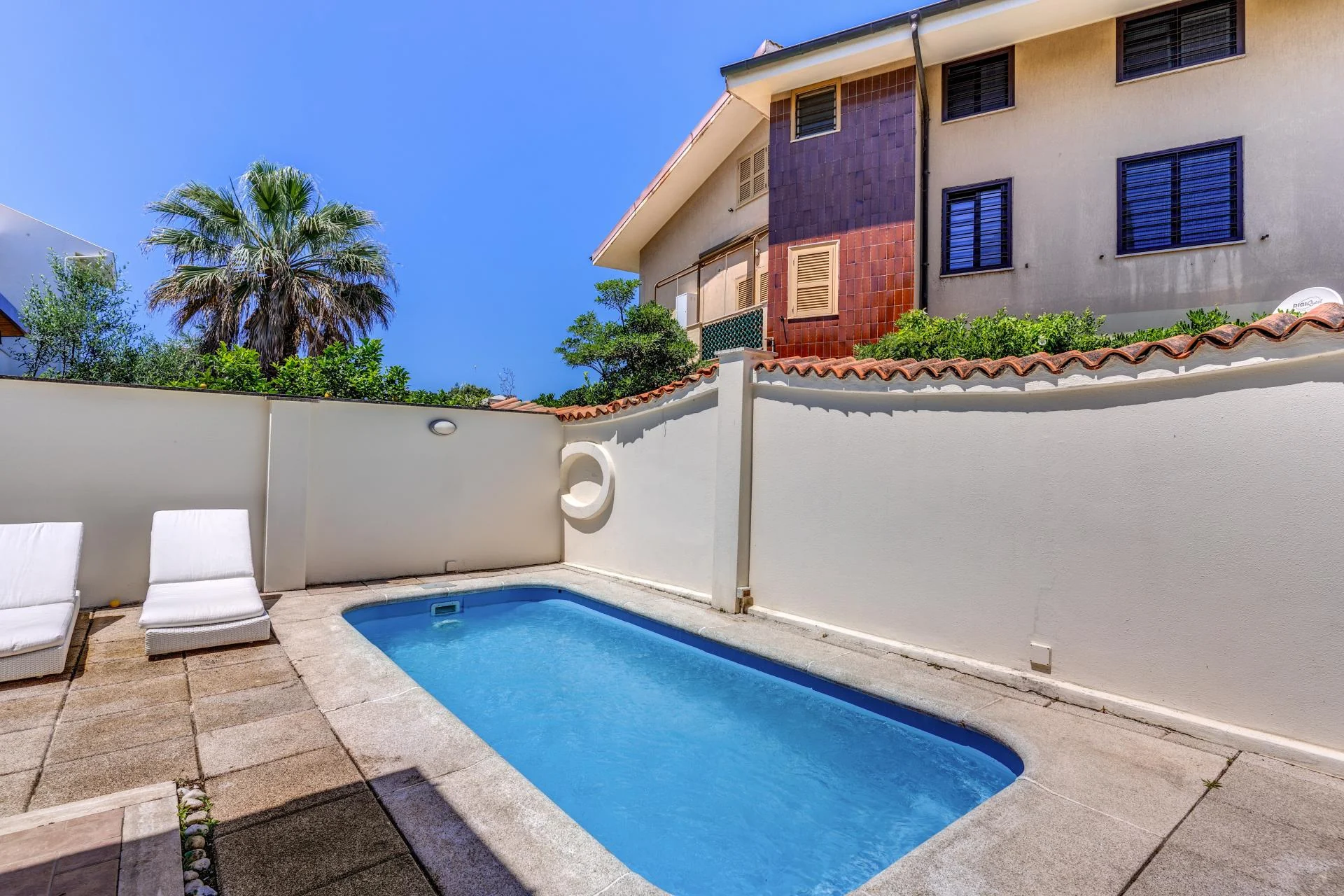 FREGENE CENTRO PRESTIGIOSA VILLA BIFAMILIARE CON GIARDINO E PISCINA RIF. V/80 — foto 9