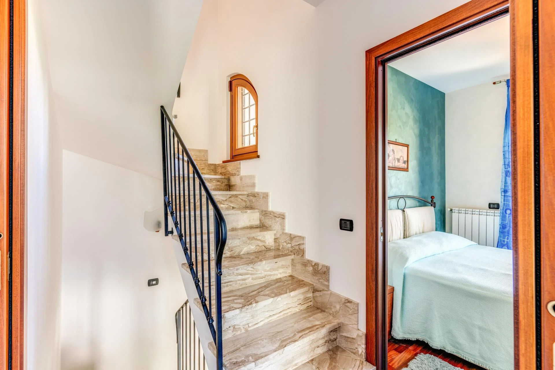 FREGENE CENTRO PRESTIGIOSA VILLA BIFAMILIARE CON GIARDINO E PISCINA RIF. V/80 — foto 38