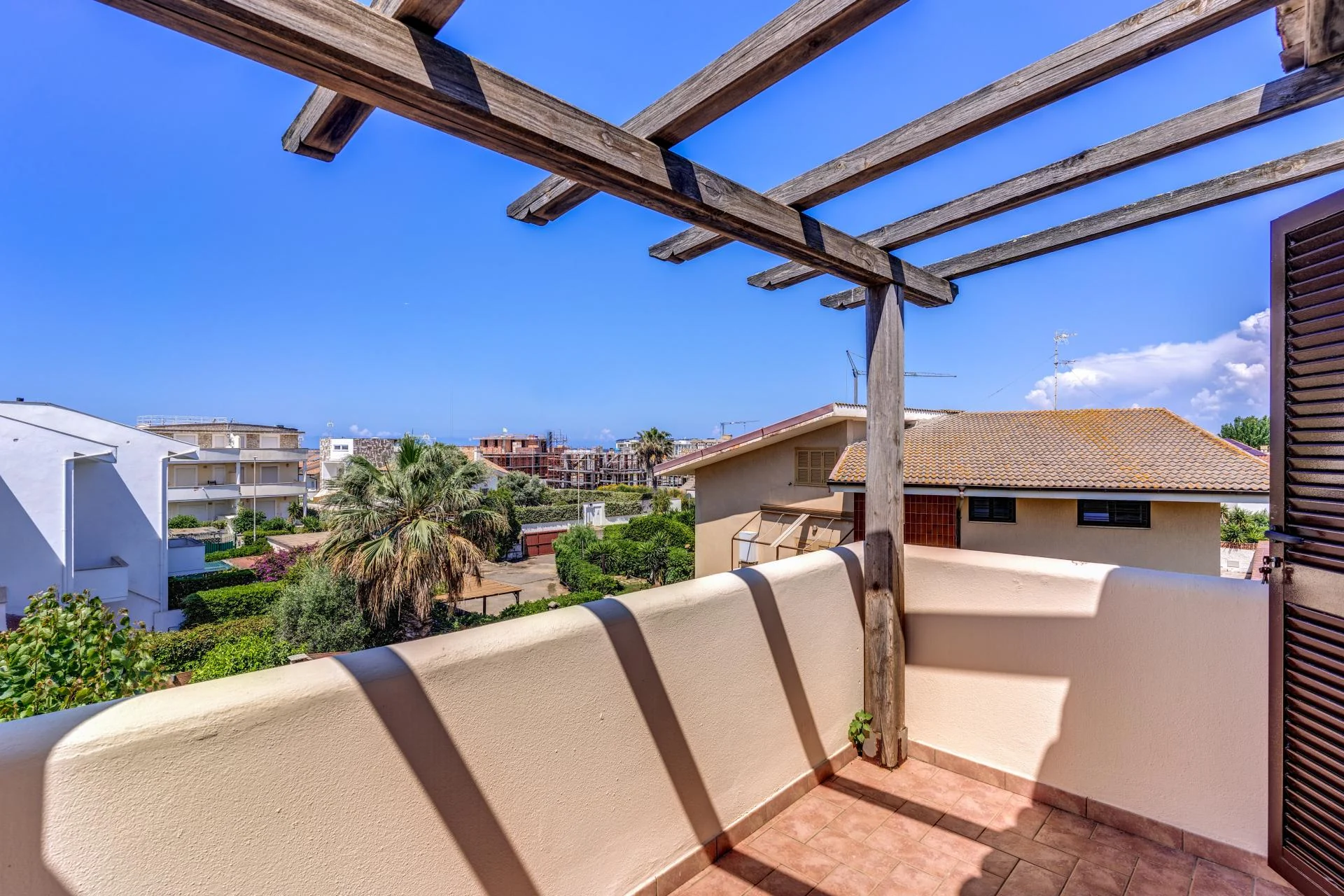 FREGENE CENTRO PRESTIGIOSA VILLA BIFAMILIARE CON GIARDINO E PISCINA RIF. V/80 — foto 34