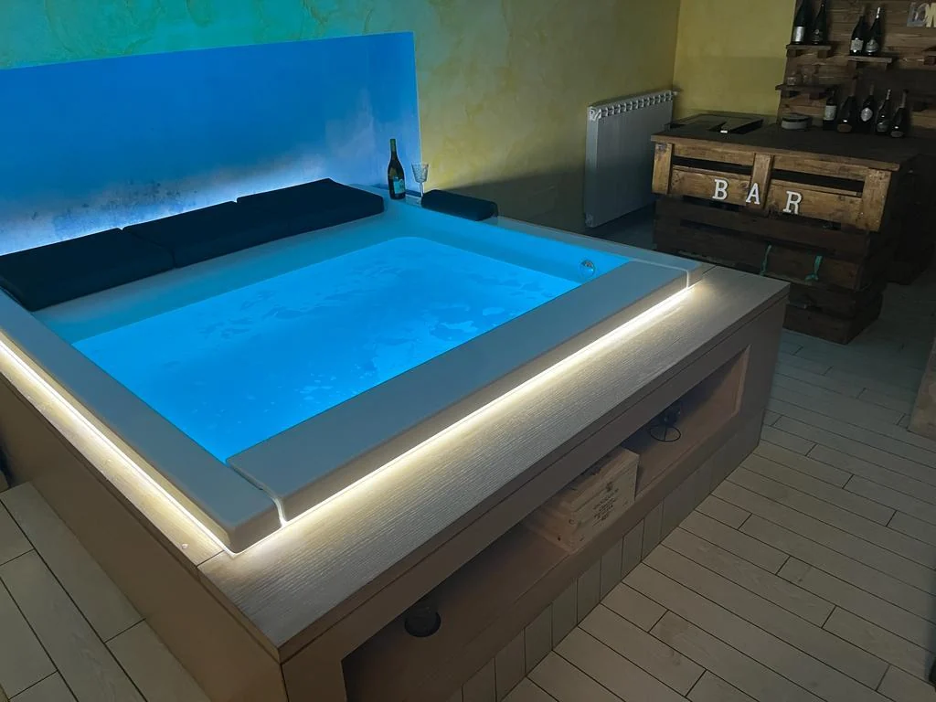 FREGENE CENTRO PRESTIGIOSA VILLA BIFAMILIARE CON GIARDINO E PISCINA RIF. V/80 — foto 27