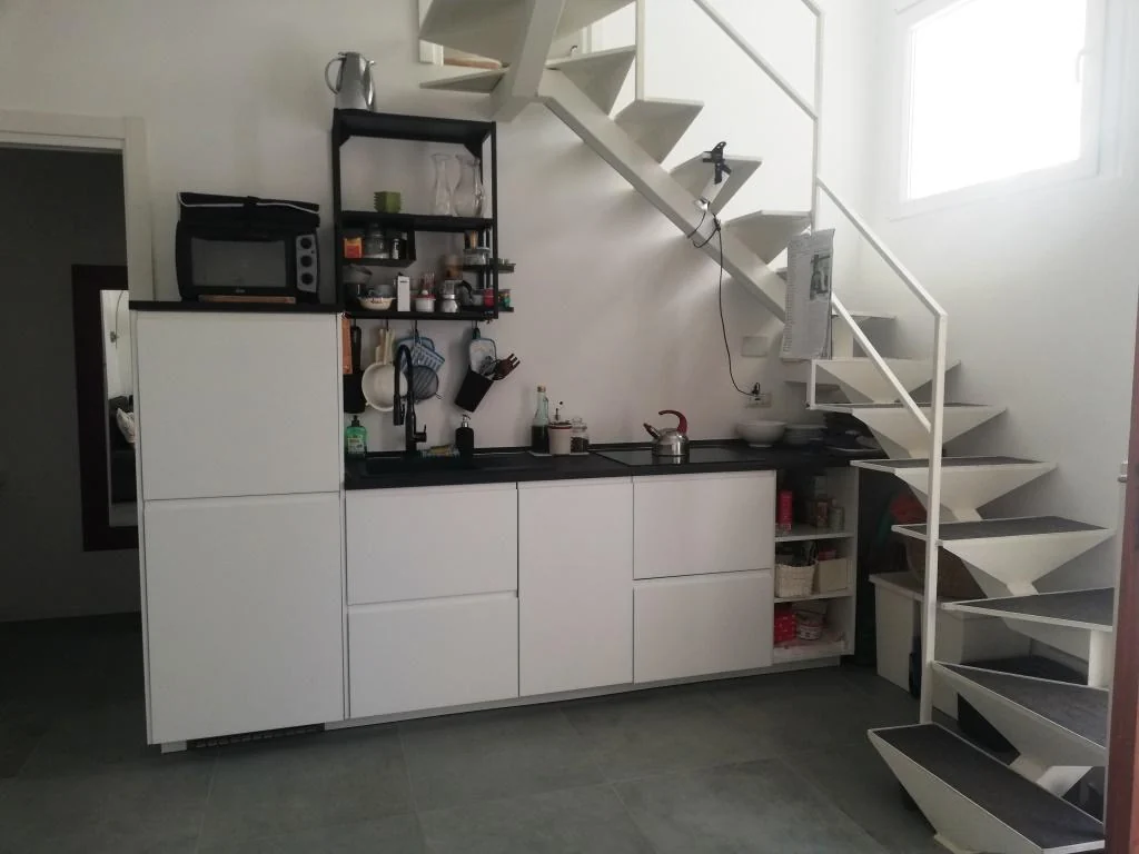 FREGENE GRAZIOSO ED ACCESSORIATO VILLINO CON GIARDINO RIF. AE/75 — foto 7