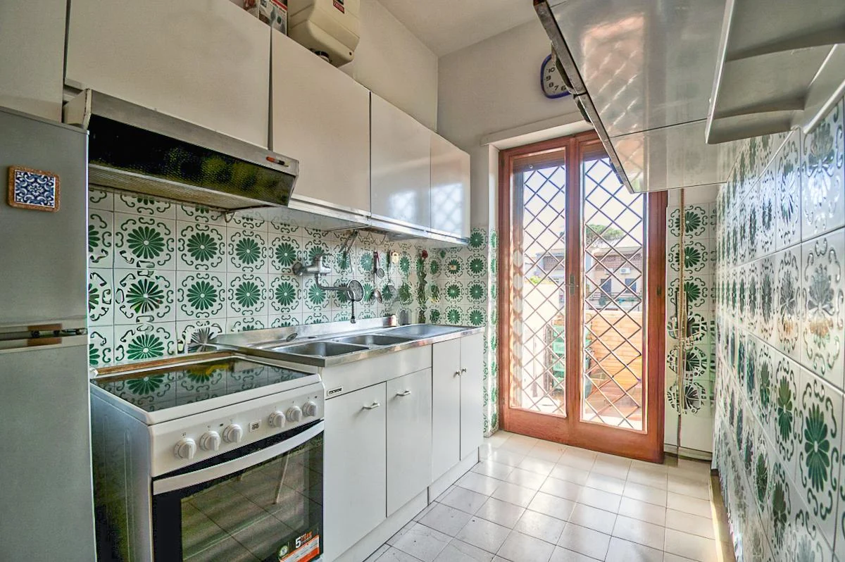 FREGENE VICINO MARE VILLA QUADRIFAMILIARE CON GIARDINO E TERRAZZO RIF. V/70 — foto 8