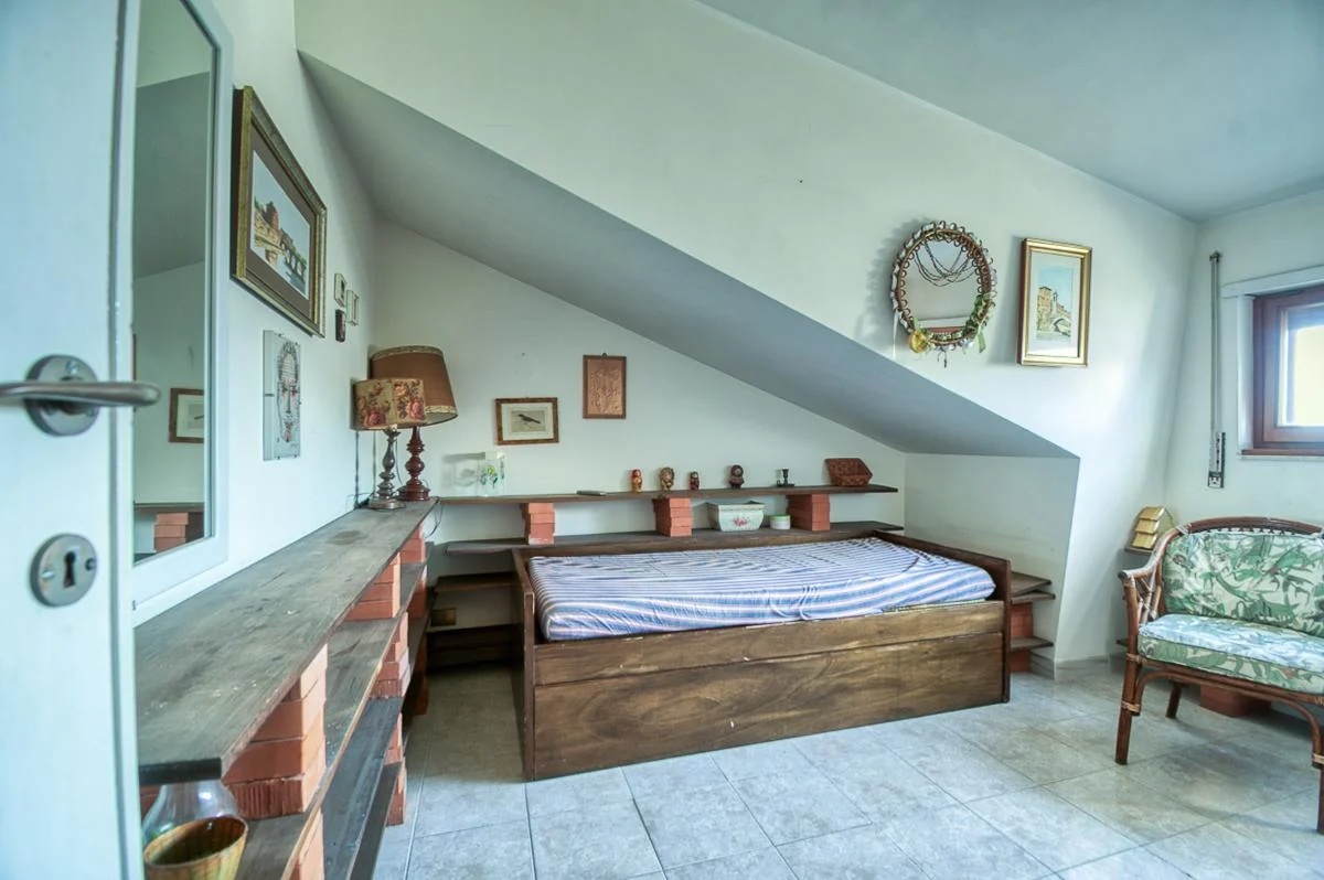 FREGENE VICINO MARE VILLA QUADRIFAMILIARE CON GIARDINO E TERRAZZO RIF. V/70 — foto 14