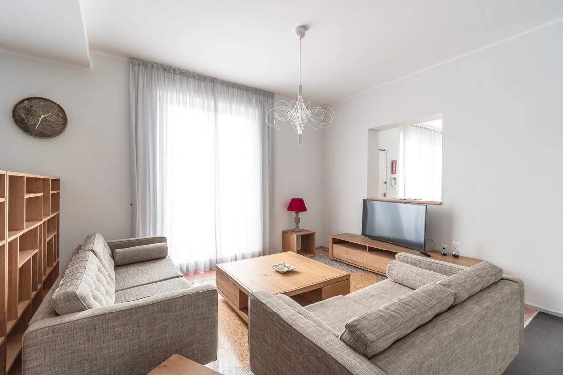 FREGENE CENTRO RIFINITISSIMA VILLA CON GIARDINO E TERRAZZI RIF. V/60 — foto 5