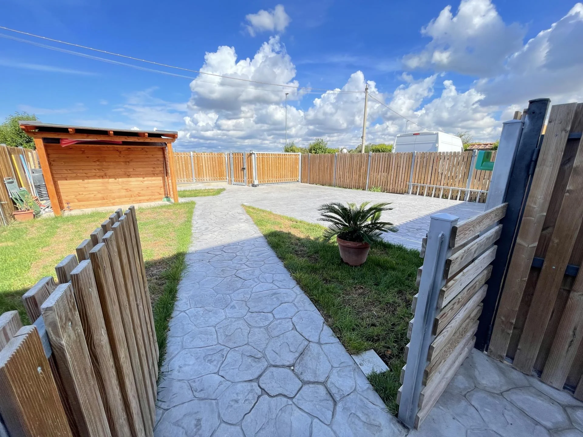 MACCARESE RIFINITISSIMA PORZIONE DI CASALE CON GIARDINO RIF. A/30 — foto 4
